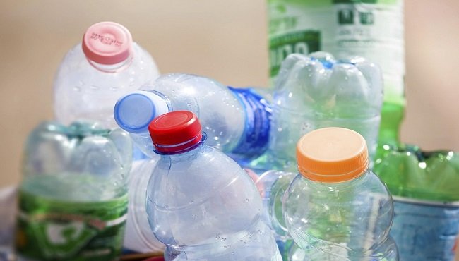 Riciclo creativo bottiglie di plastica: 10 idee per dargli una nuova vita