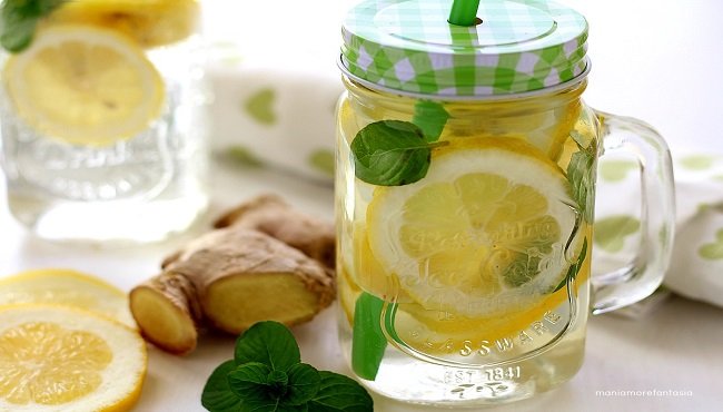 Zenzero e limone benefici: cosa succede al nostro corpo assumendoli