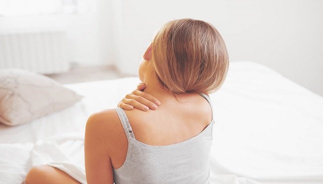 Cervicale infiammata: sintomi ed esercizi da svolgere a casa