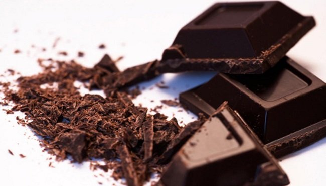 Cioccolato fondente: benefici e proprietà per il corpo
