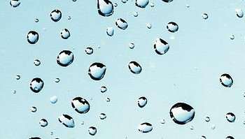 Acqua piovana: 3 soluzioni facili e casalinghe per raccoglierla