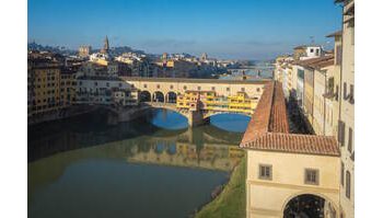 Riapre il Corridoio Vasariano: Un viaggio nel cuore di Firenze dopo 8 anni di restauri