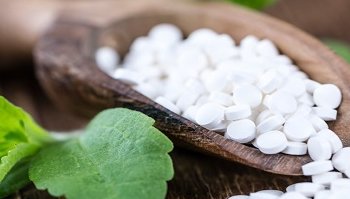 Stevia: calorie e caratteristiche del dolcificante