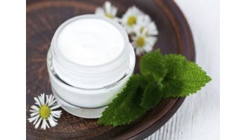 Pelle secca: 5 creme fai da te per rimediare