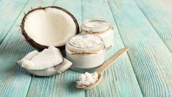 Ricette con olio di cocco: come usare questo ingrediente in cucina