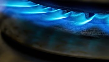 Come risparmiare gas: tutti i trucchi per non inquinare e alleggerire la bolletta
