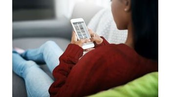 La ricerca della felicità: come i social media influenzano la nostra percezione di realizzazione